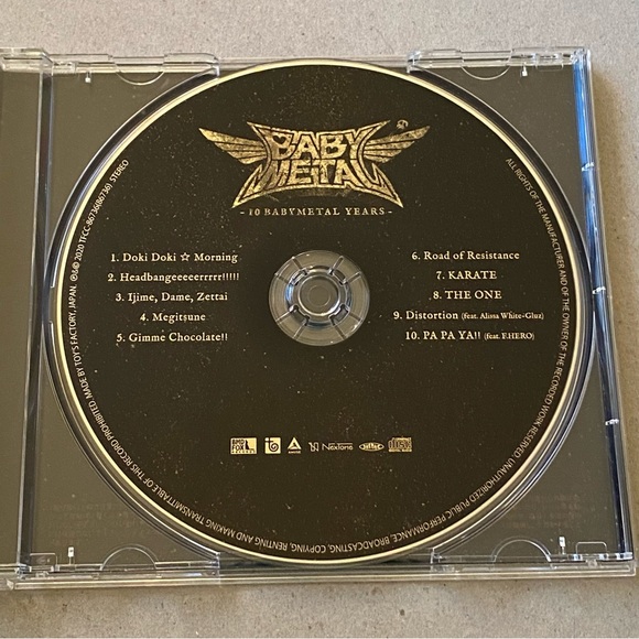 BABYMETAL 10 BABYMETAL YEARS Album (imported from Japan) - Picture 3 of 6